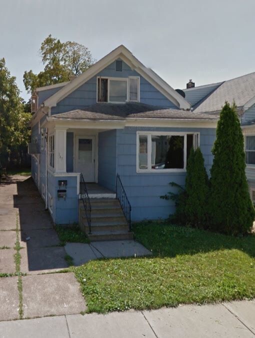 Primary Photo - 147 Millicent Ave