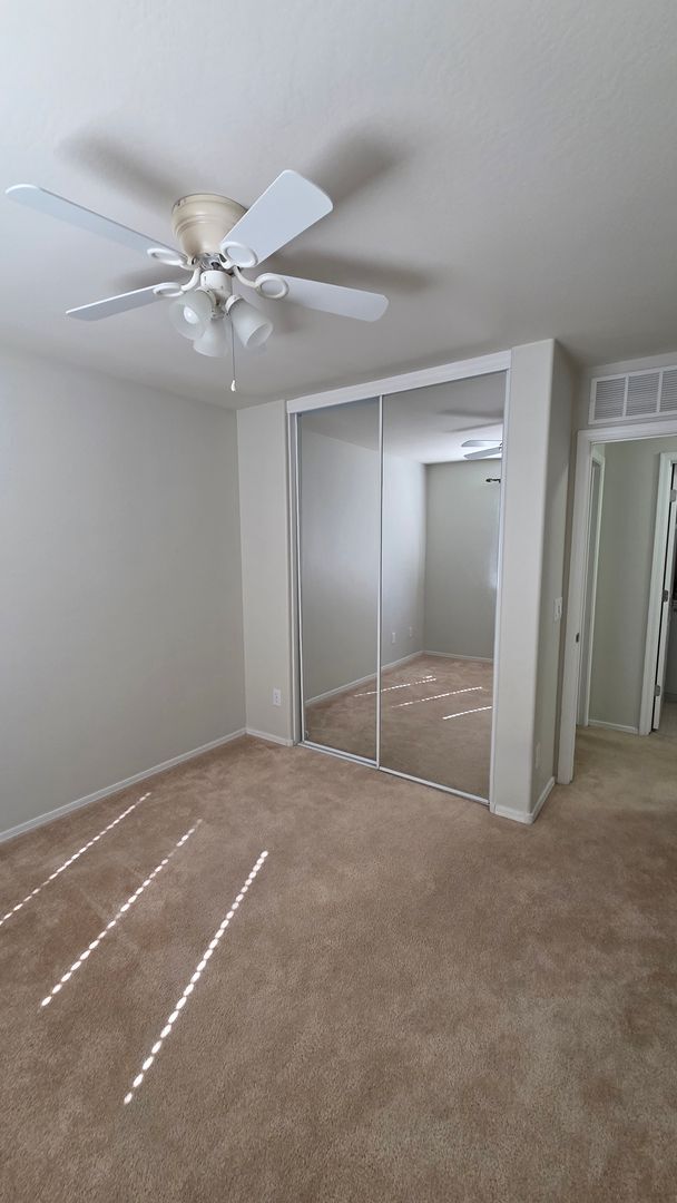 Building Photo - Resort-Style Amenities in Anthem Merrill Ranch!