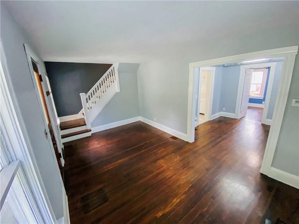 Building Photo - 222 Sanford St