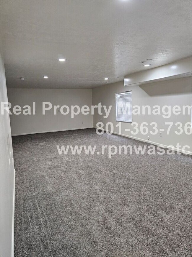 Building Photo - 4120 Juniper Hills Dr