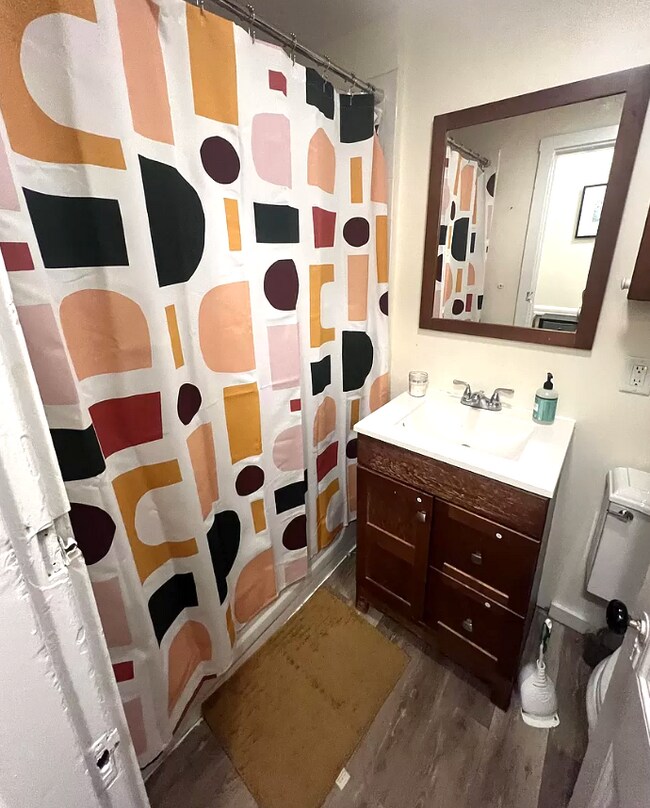 Building Photo - 17 Maryland St