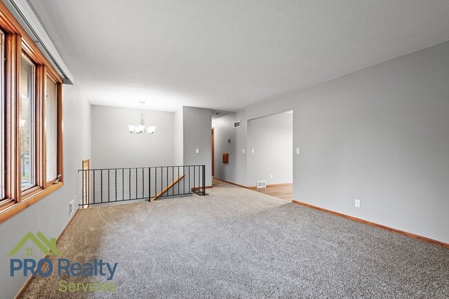 Building Photo - 3 Bedroom Plus Den Home