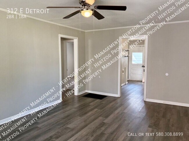 Building Photo - 312 E Detroit-