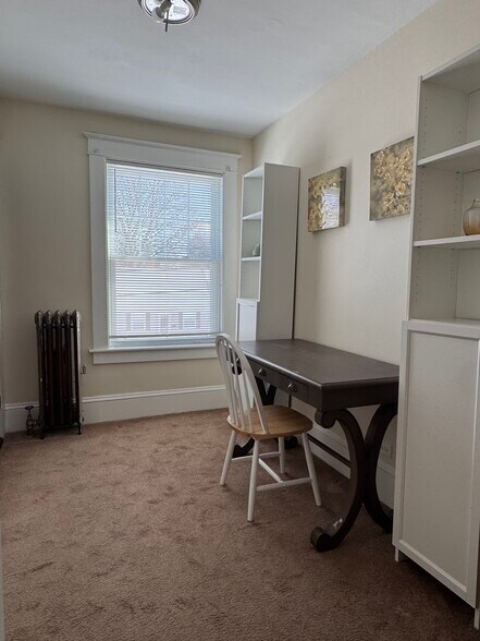 Building Photo - 84 Kimball St