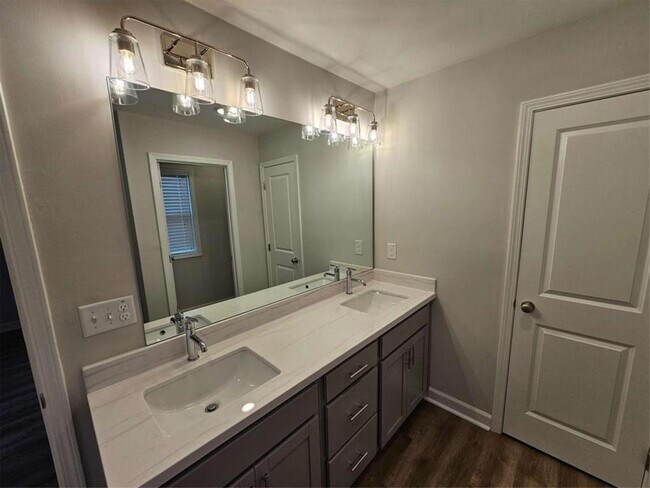 Building Photo - 3615 Silvery Wy