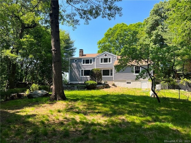 Building Photo - 23 Apple Tree Ln