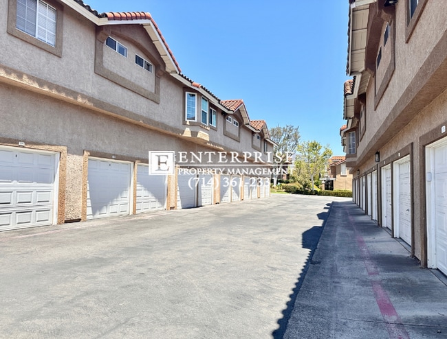 Building Photo - Move-In Ready Gem: Charming 1-Bedroom and Loft in Rancho Santa Margarita