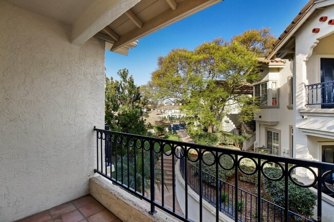 Building Photo - 2395 Rancho Del Oro Rd