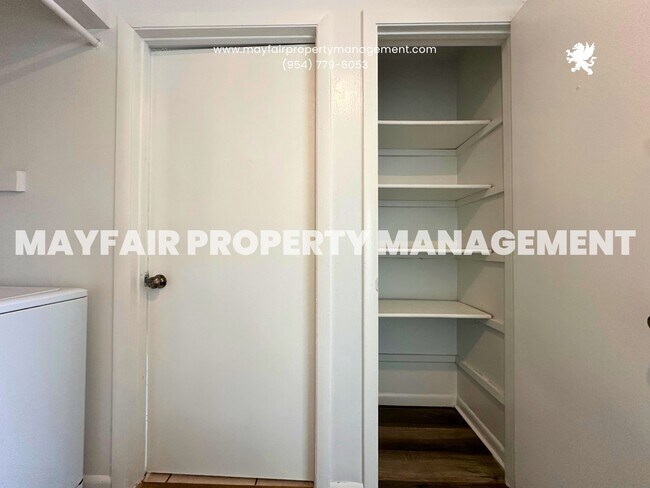 Building Photo - 4523 Gulfstream Rd