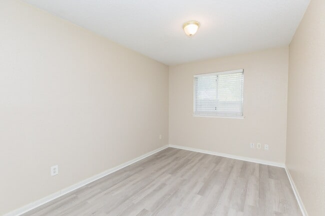 Building Photo - 4106 Kitchen Hill Ln