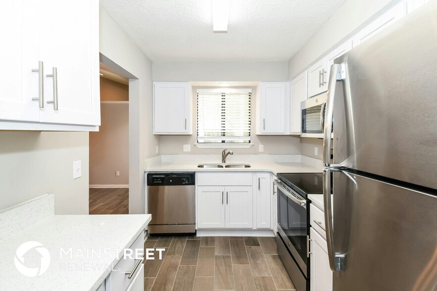 Building Photo - 10632 Fox Squirrel Ln