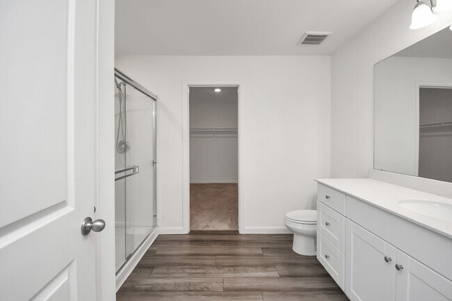 Building Photo - 4910 Highland Spgs Dr