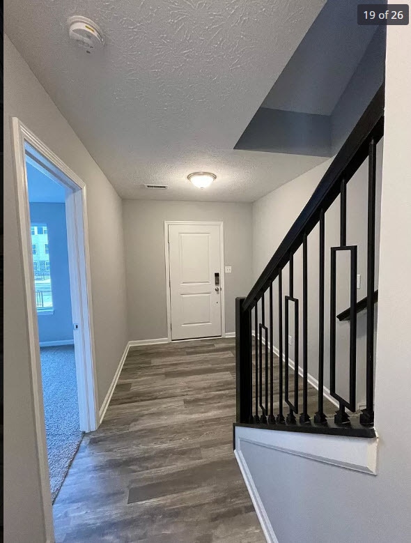 Building Photo - 310 Steeples Blvd