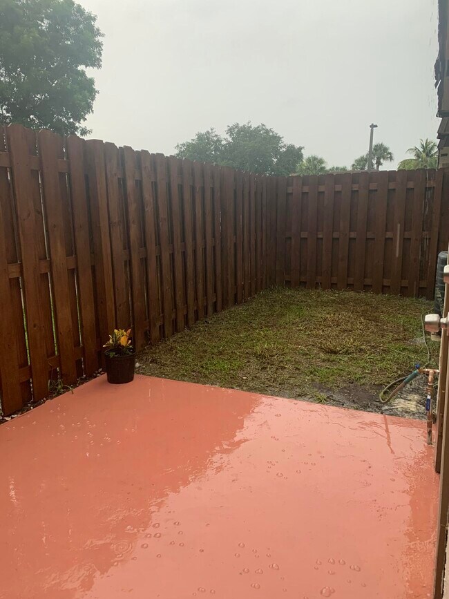 Building Photo - 4212 Palm Bay Cir