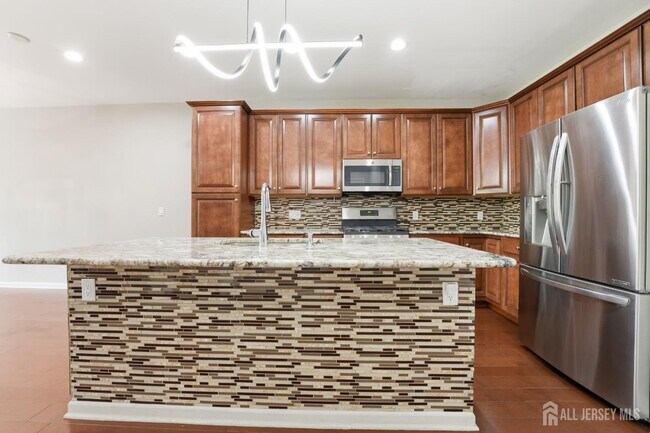 Building Photo - 105 Pearce Ln