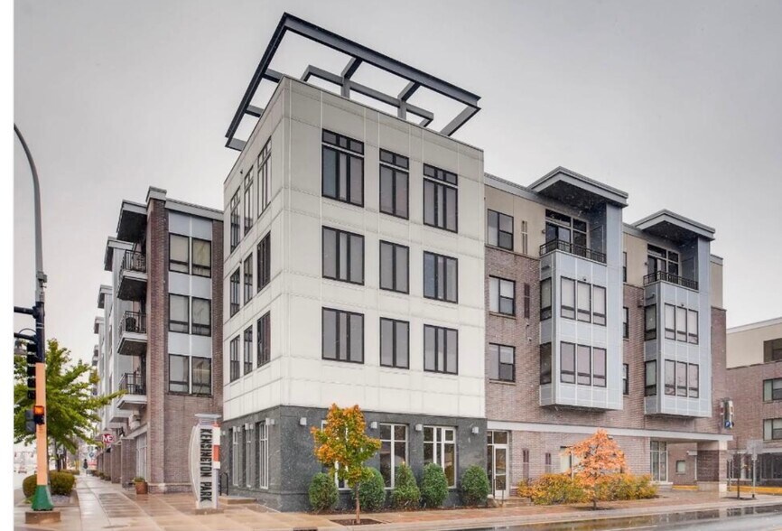 Building Photo - 7600 Lyndale Ave S