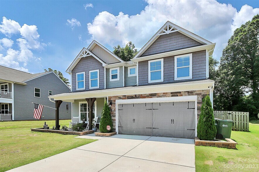 Building Photo - 149 Kingston Dr