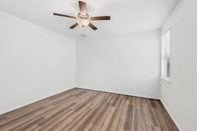 Building Photo - Charming 3-Bedroom Home in Desirable New Braunfels Neighborhood