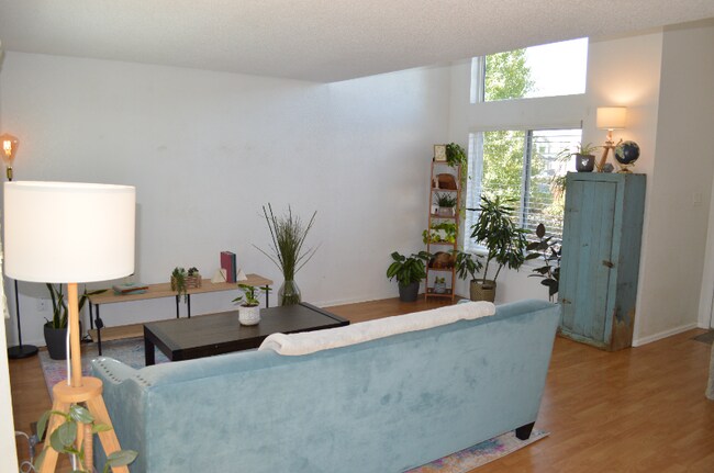 Building Photo - 11332 Benton Ct