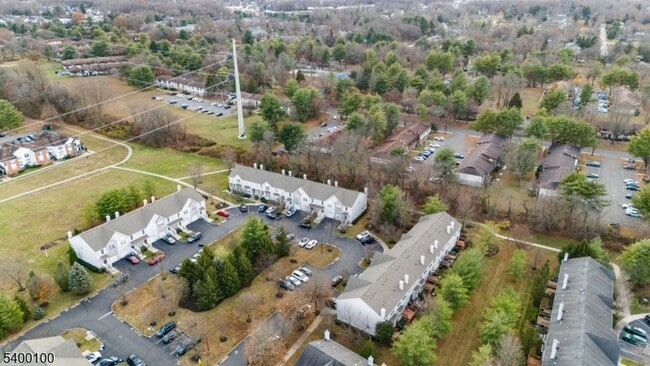 Building Photo - 13 Jill Ct