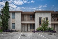 Building Photo - 104 Shannon - A Cir