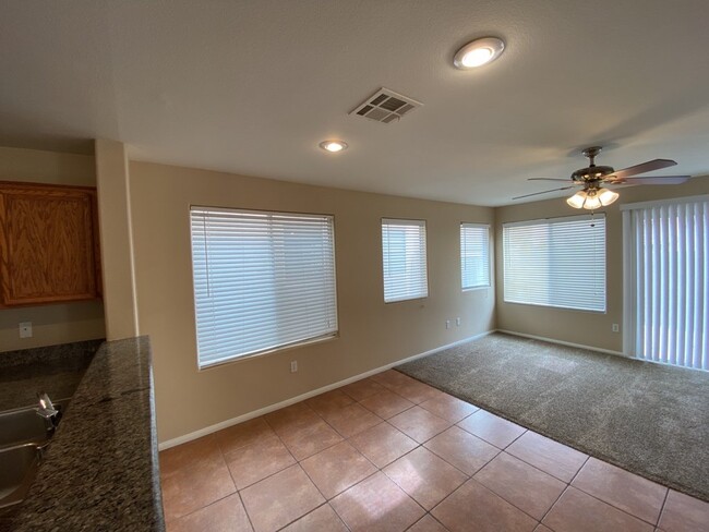 Building Photo - Stunning 3-bedroom, 2-bathroom rental