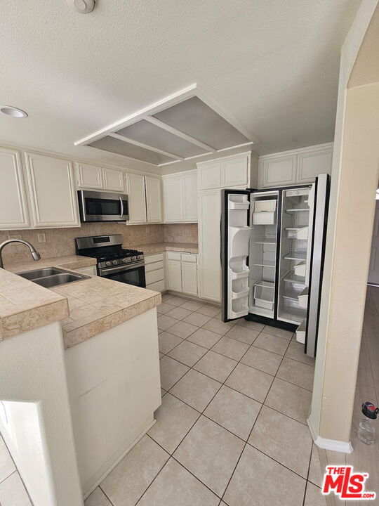 Building Photo - 25232 Carson Way