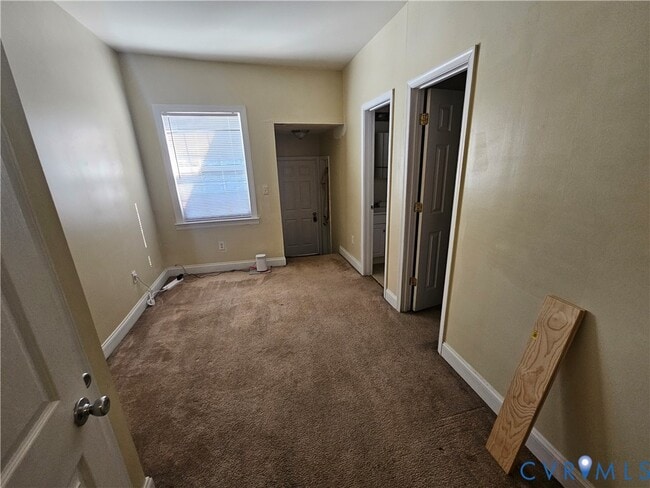 Building Photo - 1309 W Clay St