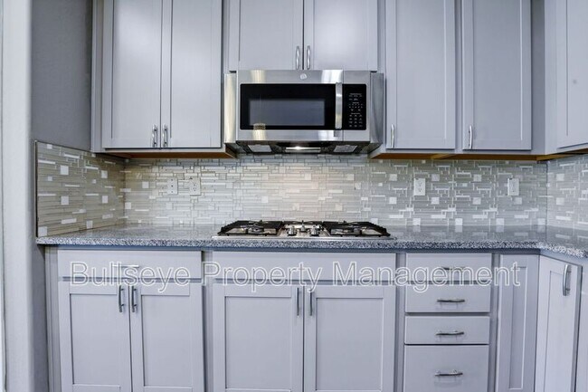 Building Photo - 304 N 78th Pl