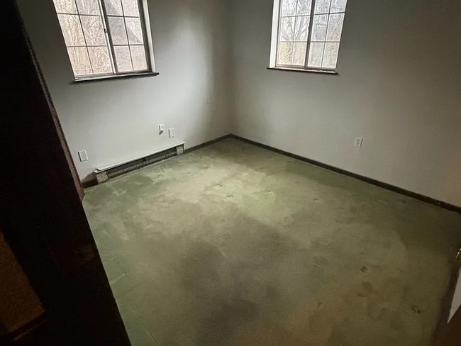 Building Photo - 11 Station St