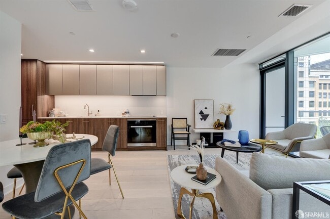 Building Photo - 280 Spear St