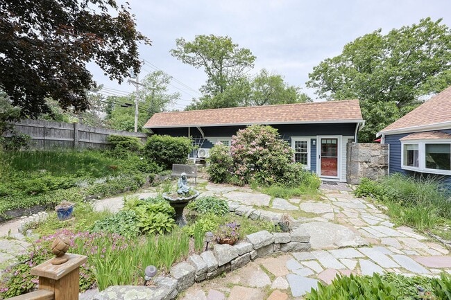 Primary Photo - WINTER RENTAL: Granite Cottage