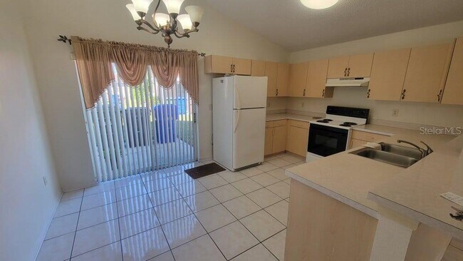 Building Photo - 2405 Condado Ct