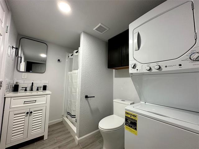 Building Photo - 3345 8th Ave