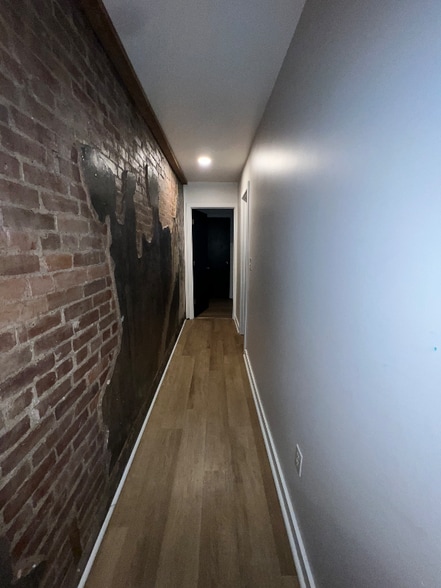 Building Photo - 313 E 17th Ave