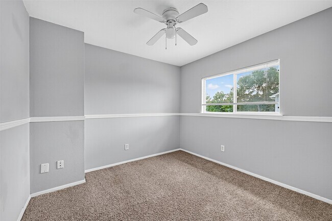 Building Photo - 20721 Patriot Park Ln