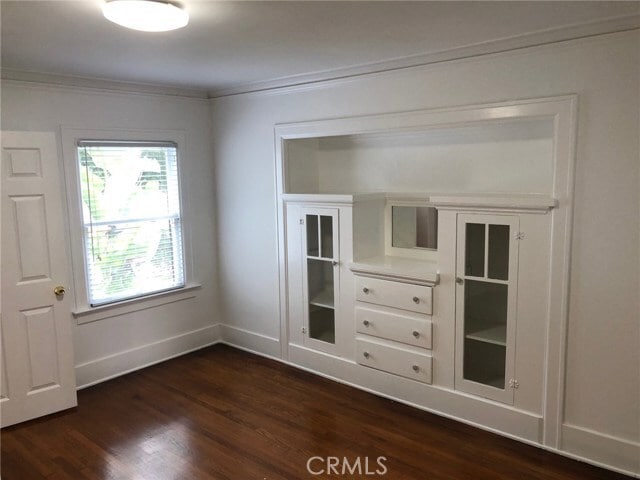 Building Photo - 1085 Loma Dr