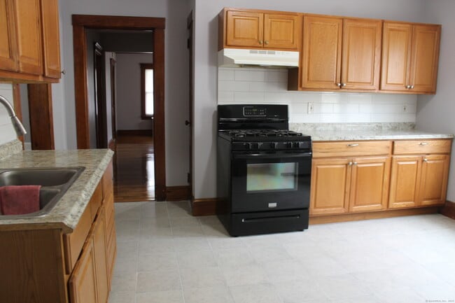 Building Photo - 45 Grandview Terrace