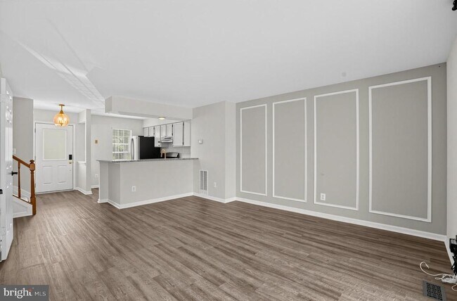 Building Photo - 14711 Green Park Way