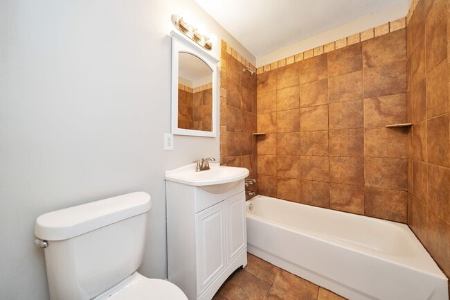 Building Photo - Charming 3-Bedroom Home in a Quiet, Convenient Neighborhood!