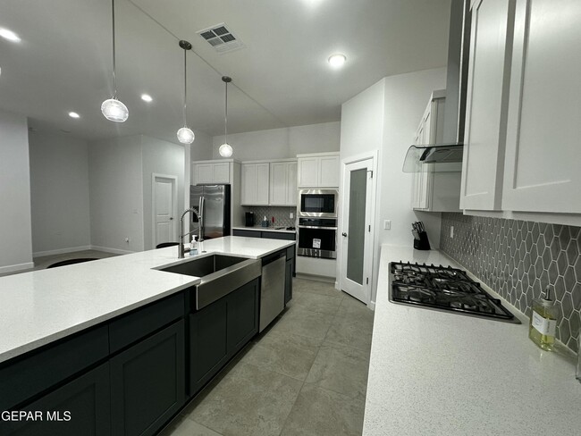 Building Photo - 132 Ruth Trl