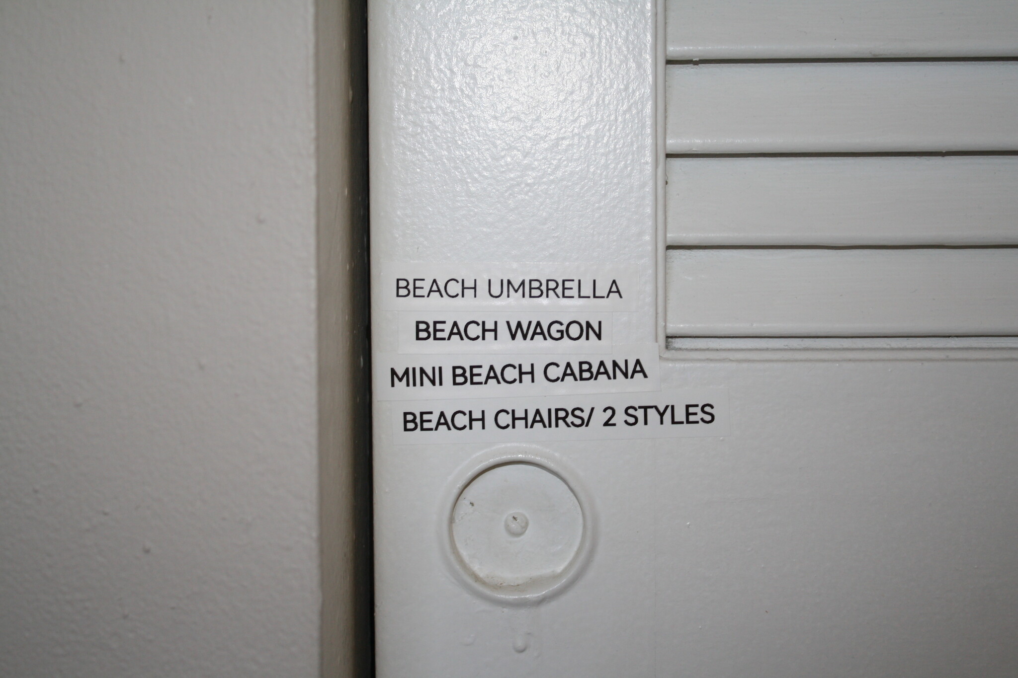 What's in the closet - 4444 Swift Rd