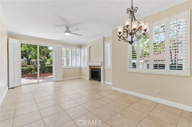 Building Photo - 10 Pantano