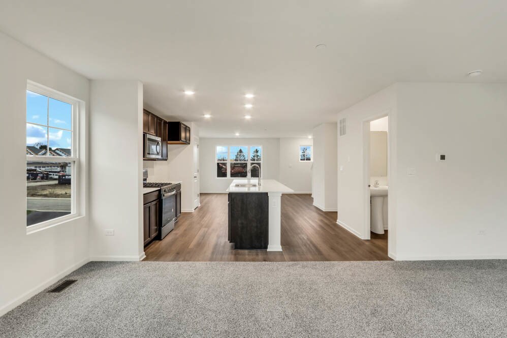 Building Photo - 370 Bridgeview Ct