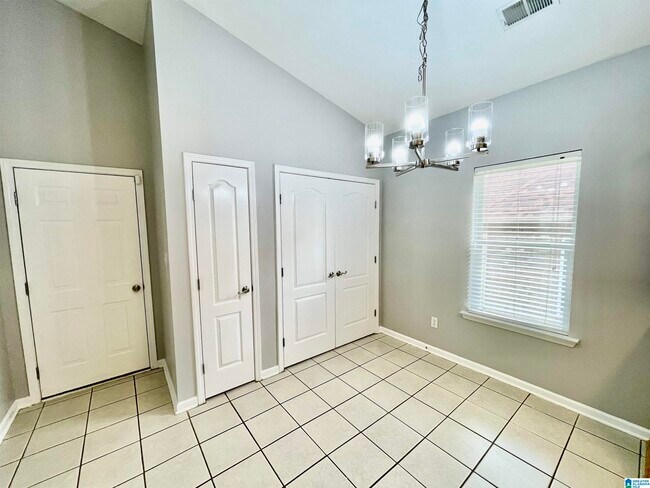 Building Photo - 5241 Cottage Cir