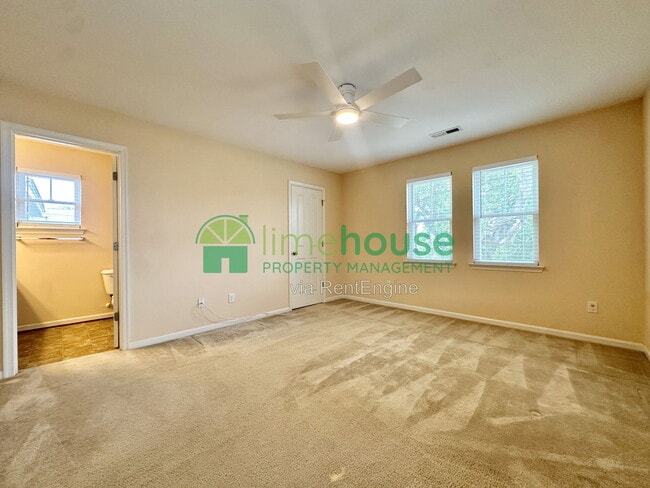 Building Photo - 132 Filbert St