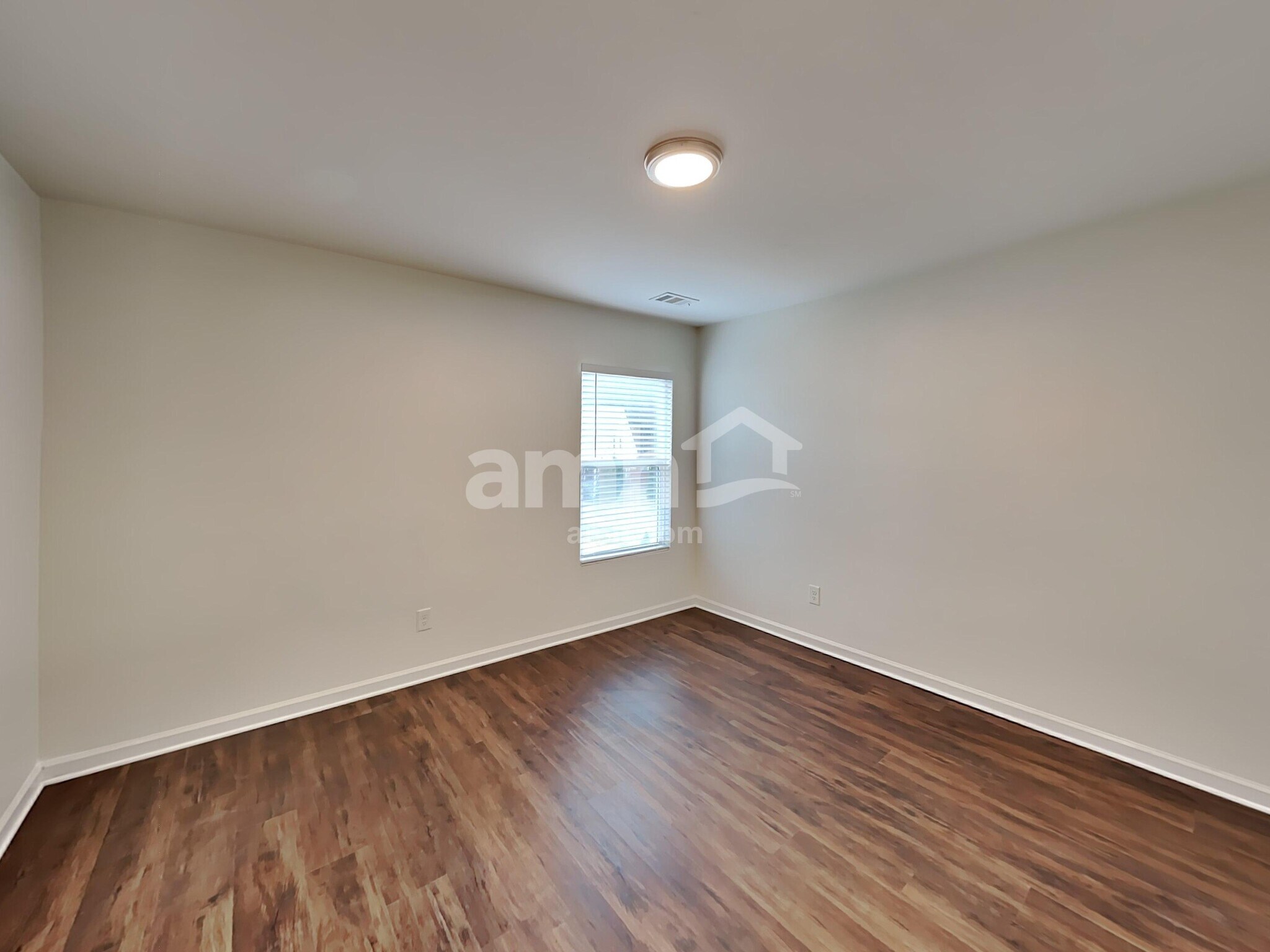 Building Photo - 631 Sunflower Dr