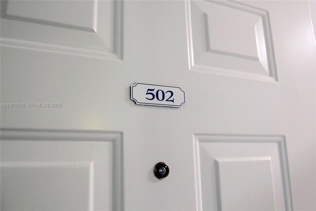 Building Photo - 218 NW 12th Ave