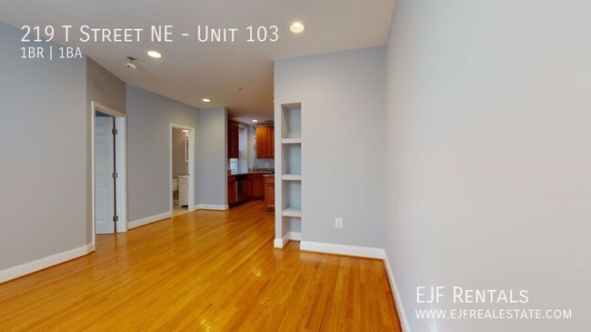 Building Photo - Modern 1 bedroom unit in Bloomingdale/Ecki...