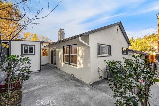 Building Photo - 2020 Oak Valley Rd